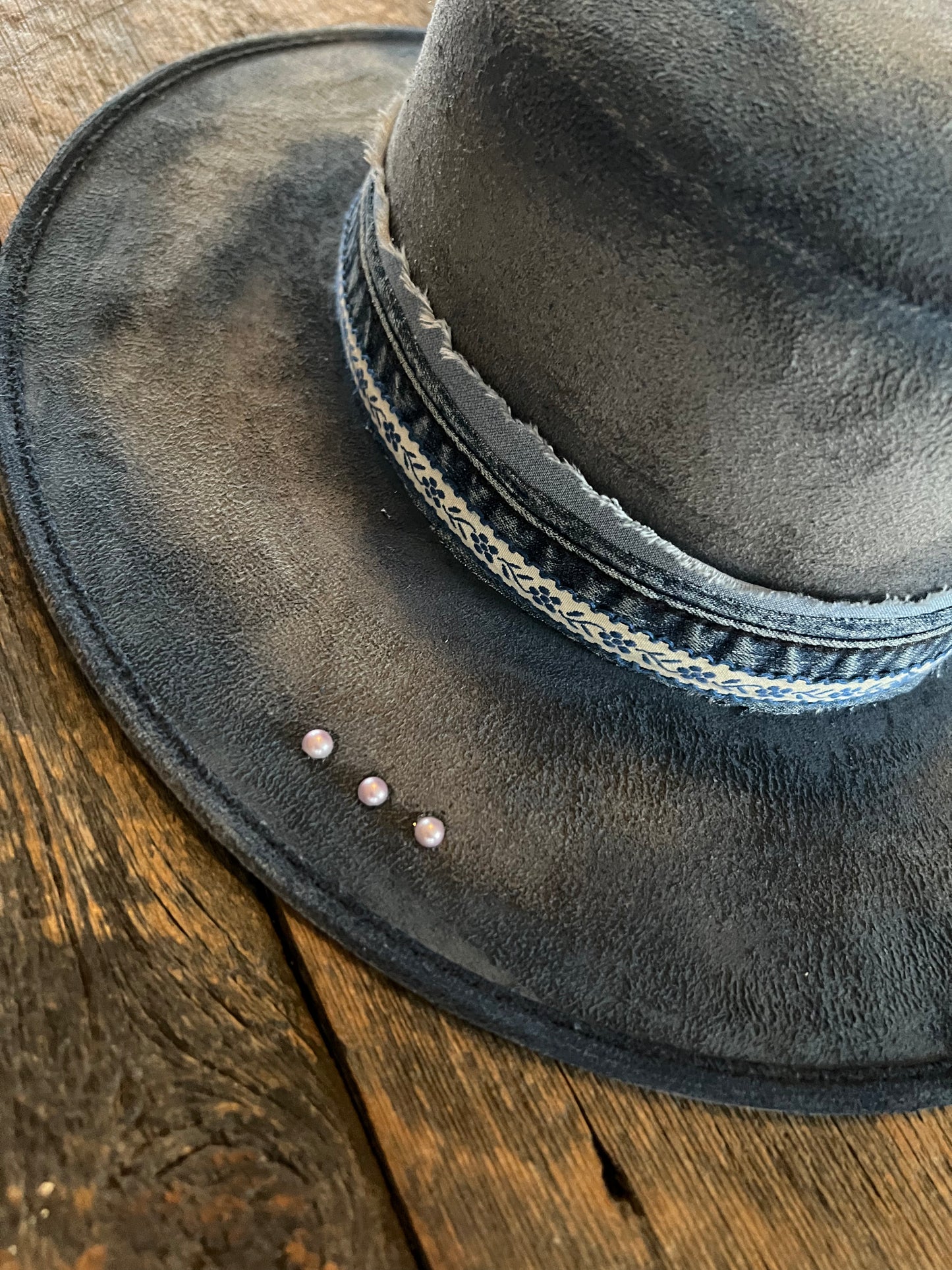 #151 - Blue Jean and White Cross Western Rancher Hat